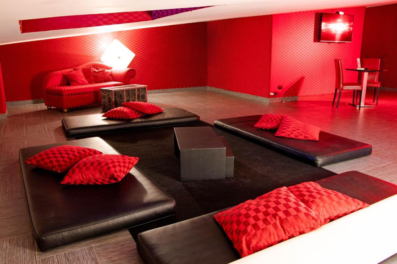 Hotel Masaniello Luxury Casoria Extérieur photo