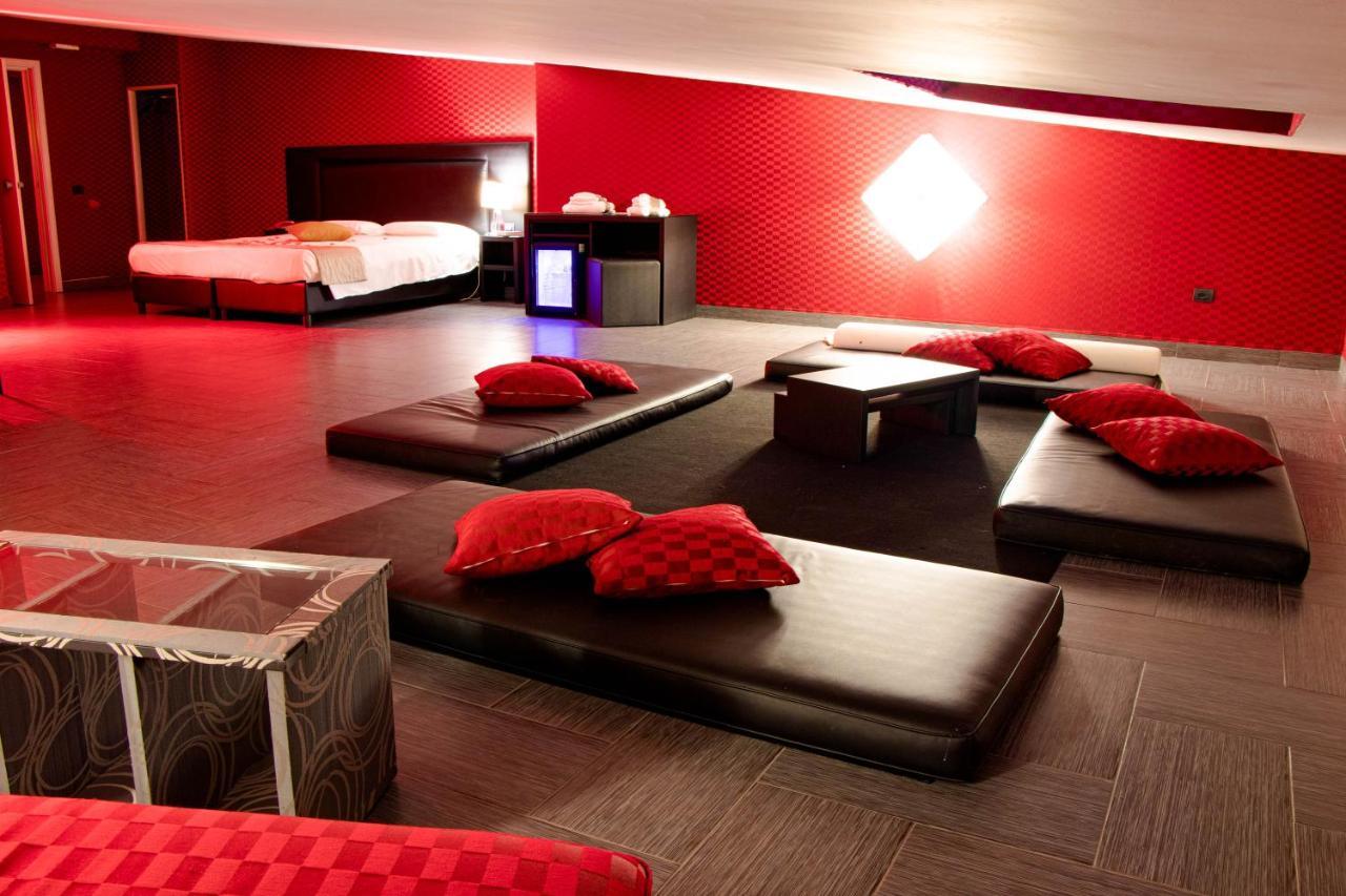 Hotel Masaniello Luxury Casoria Extérieur photo