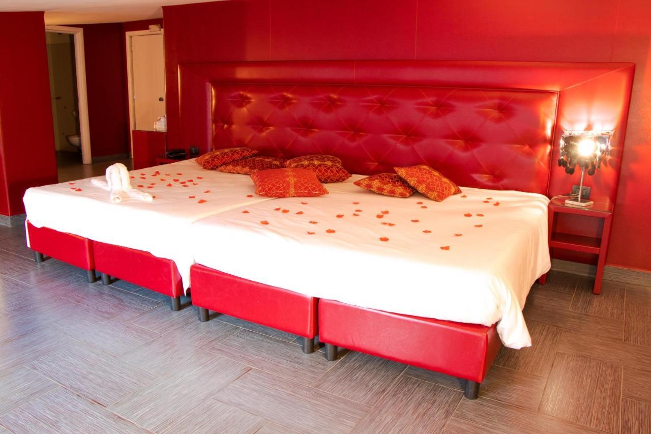 Hotel Masaniello Luxury Casoria Extérieur photo