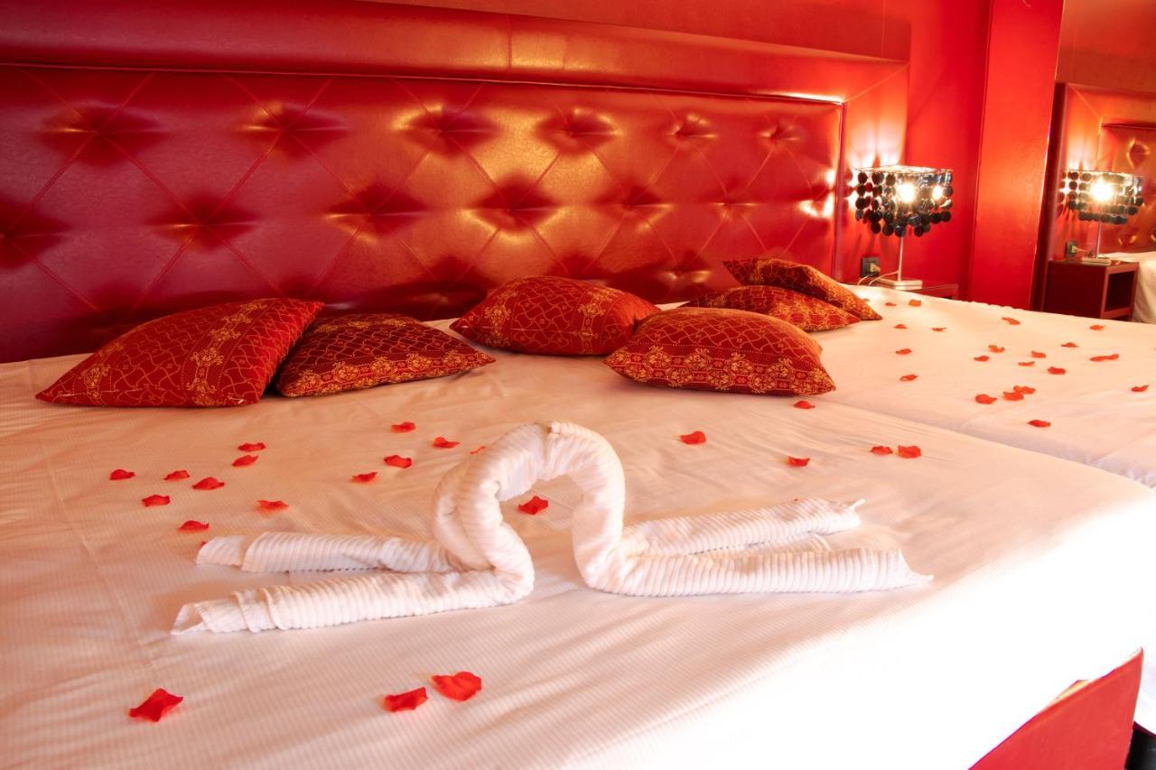 Hotel Masaniello Luxury Casoria Extérieur photo