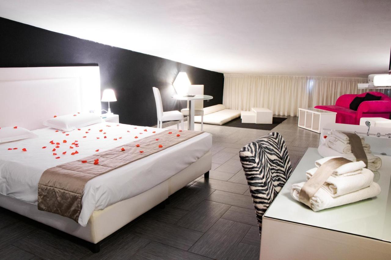 Hotel Masaniello Luxury Casoria Extérieur photo
