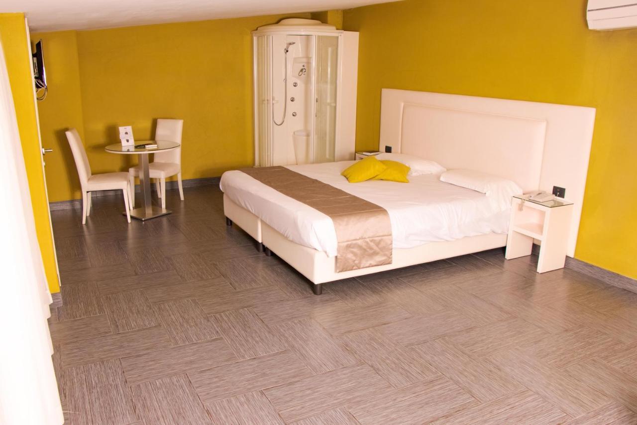 Hotel Masaniello Luxury Casoria Extérieur photo